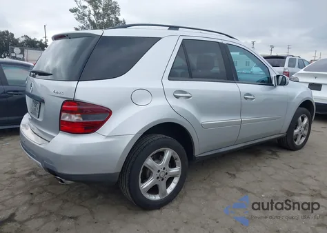 2008 Mercedes-Benz Ml 350 4Matic z USA, uszkodzony, nr VIN 4JGBB86E68A362923